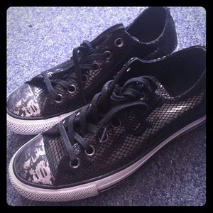 Super coool converse